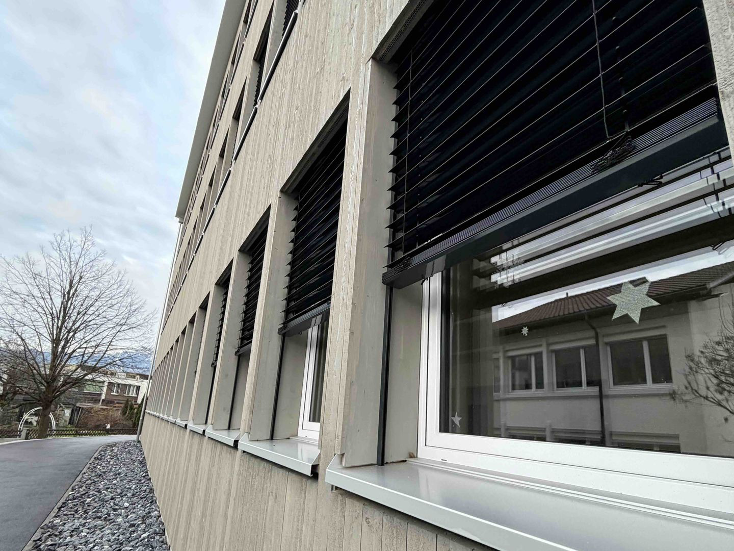 Storen Schule am Bach