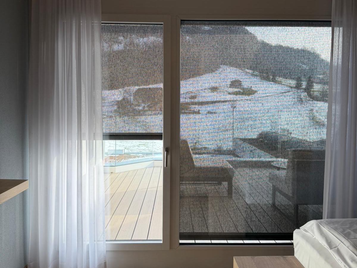 Hotel Axenfels Markise innen